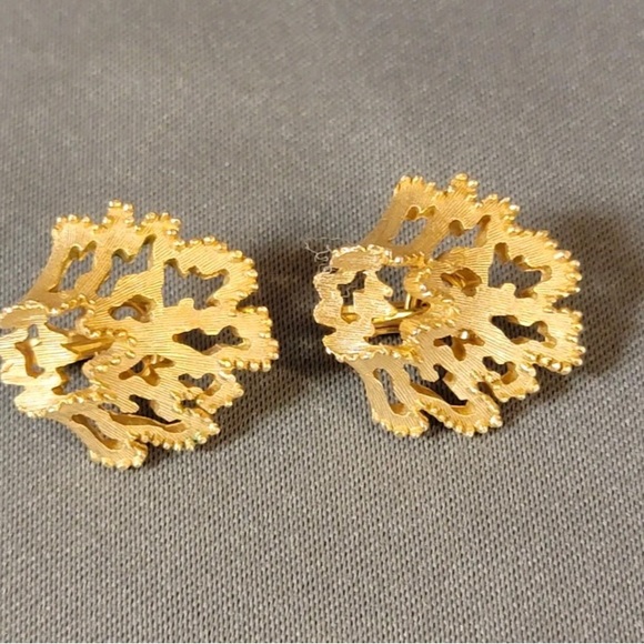 Trifari Jewelry - Trifari Gold toned Coral Clip Earrings